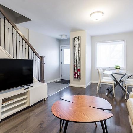 Spacious 3 Bdrm Home Near Downtown Ottawa Exterior photo